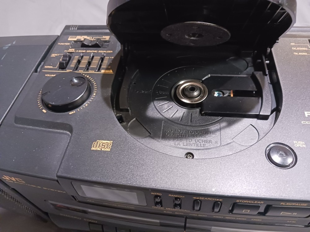JVC PC-X100 CD PORTABLE SYSTEM