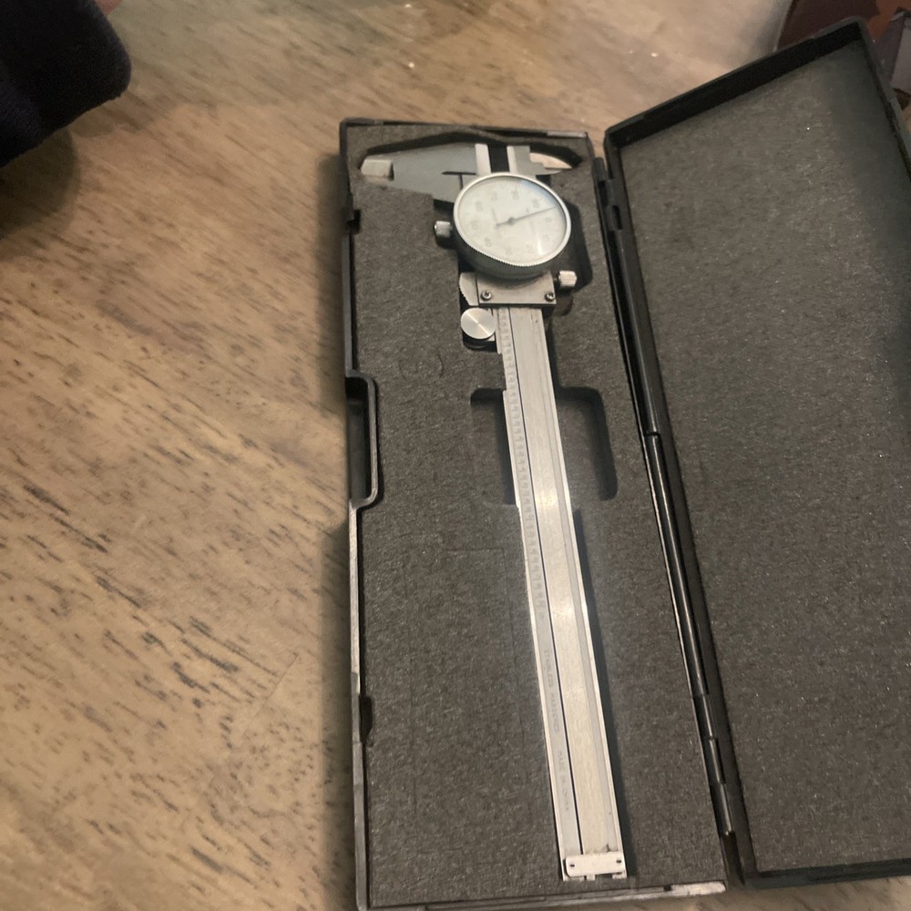 shockproof dial caliper 6 inch In Case