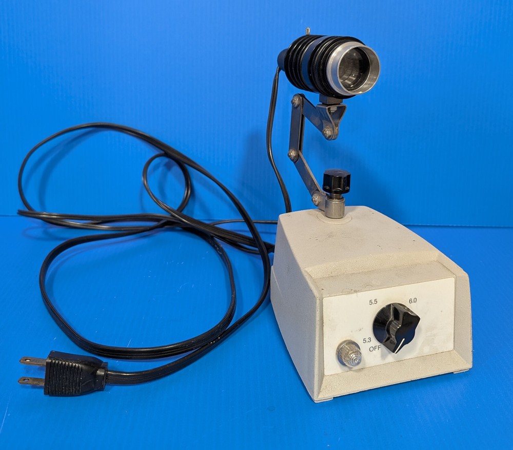 Cambridge Instruments Adjustable Intensity Spot Illuminator Model 650