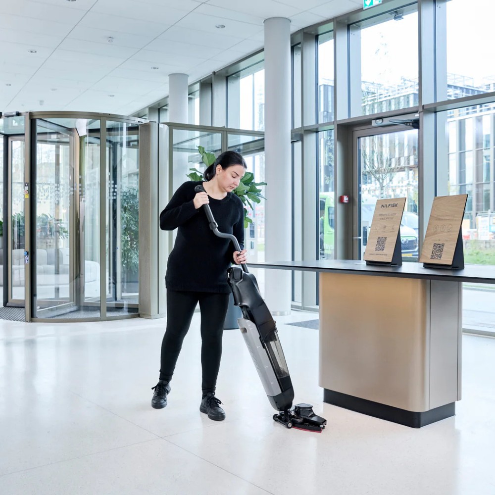 Nilfisk Dryft Micro Floor Scrubber