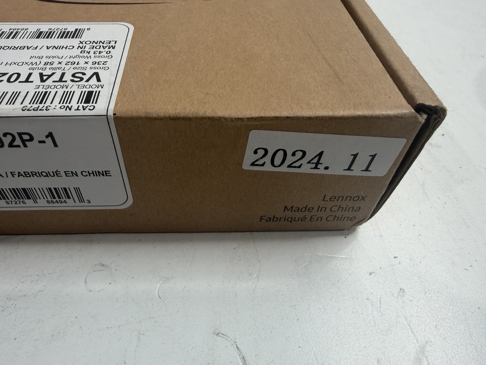 Lennox VSTAT02P-1 Wired Touchscreen Controller BRAND NEW IN BOX