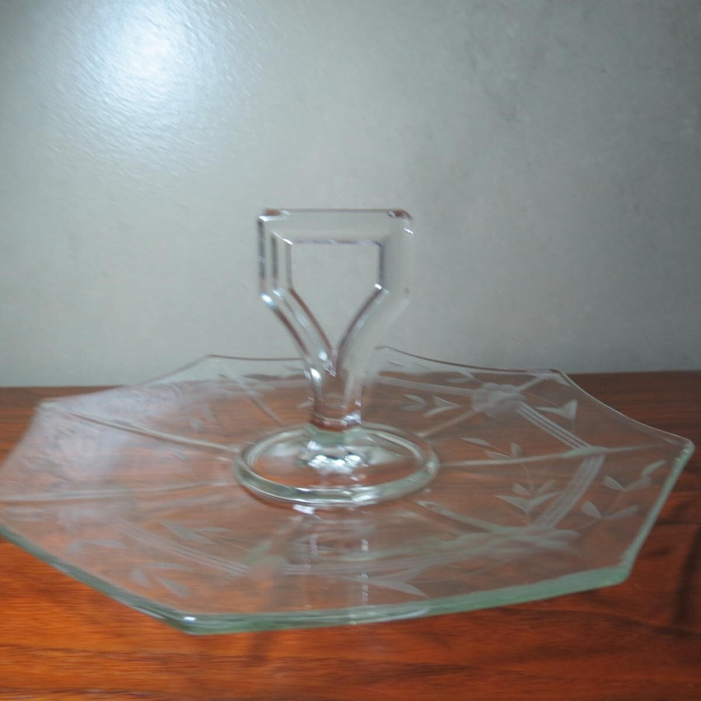 Imperial Glass Molly Pattern 8 sided handled tray with cutting