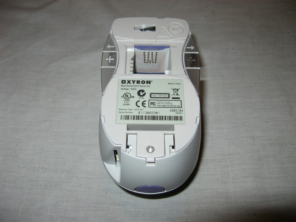 XYRON Deisgn Runner Machine Type 4375-001 With Instructions