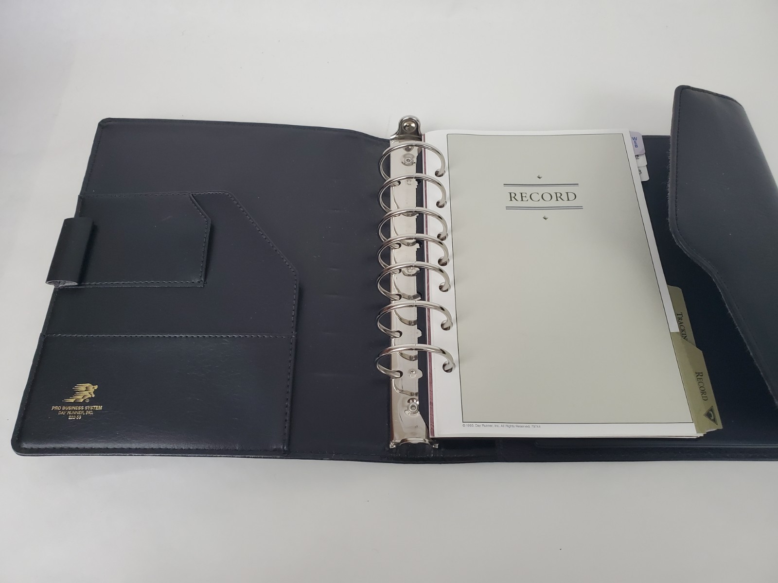 Day Runner Pro Business System 222-59 Organizer 7 Ring Binder maroon 8.5” by 9”