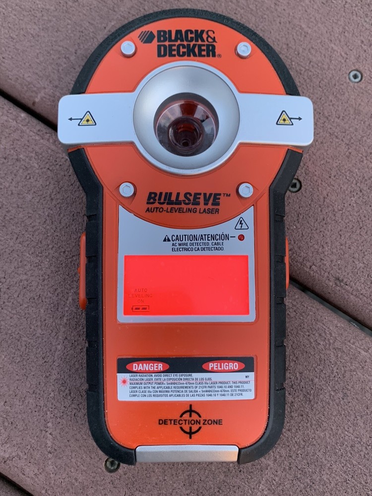 BLACK & DECKER BDL190S BullsEye Auto-Leveling Laser with Stud Sensor