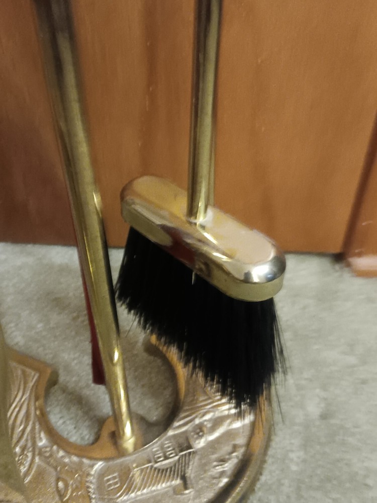 Vintage Brass Fireplace Tool Set Horseshoe Shaped Base #C-879 EUC