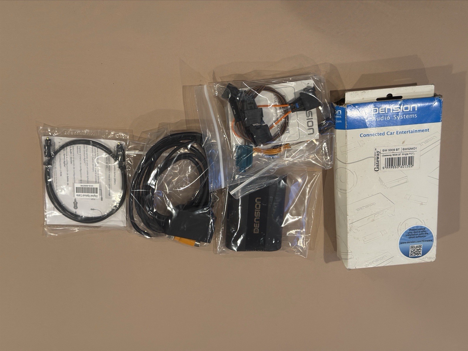 Dension Gateway 500S BT GW52MO1 Single Fot Bluetooth MP3 IPHONE A2DP BMW Benz