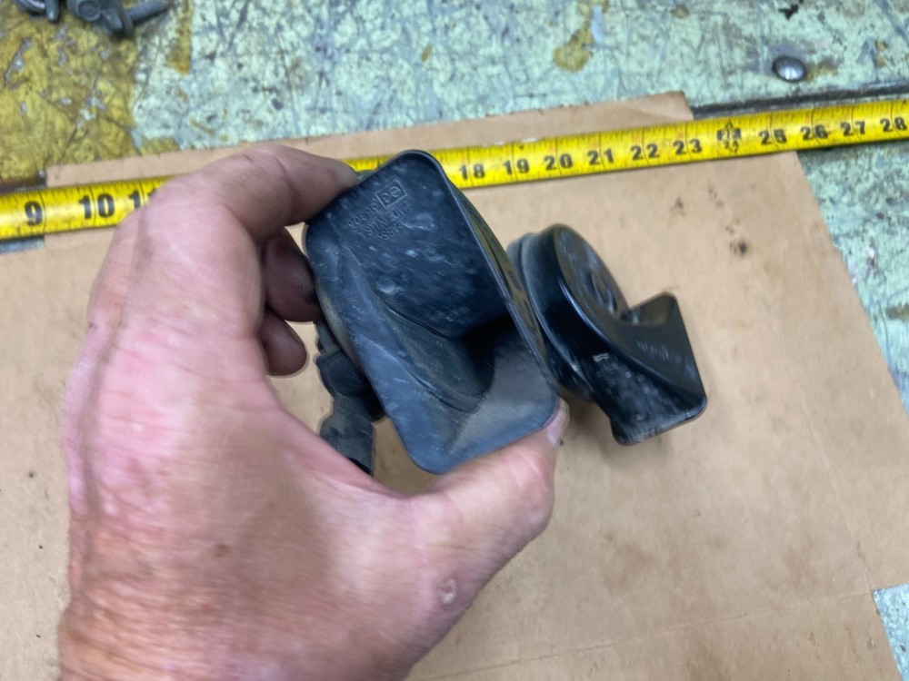 03-06 EXPEDITION HORNS