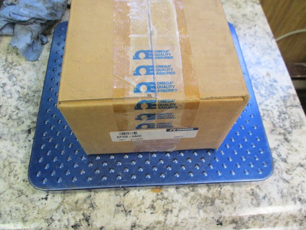 NEW OMEGA DIGITAL PANEL METER 110V DP450-HACC