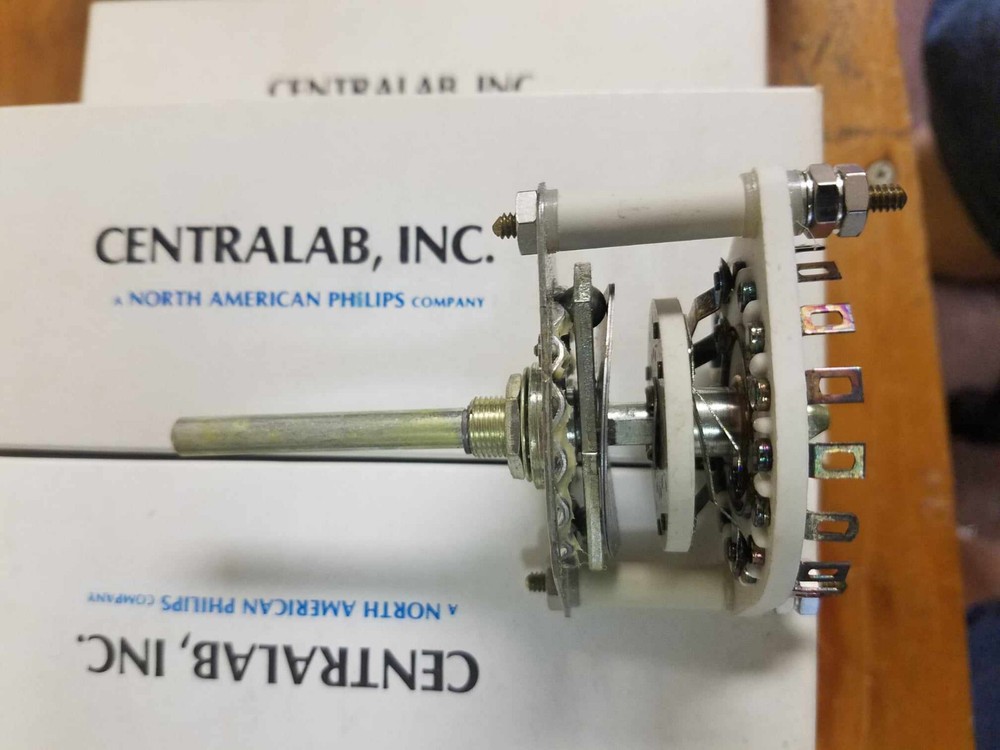 NOS - 3 Pole - 5 Position Rotary Switch Centralab JV9003 aka E4C0305N