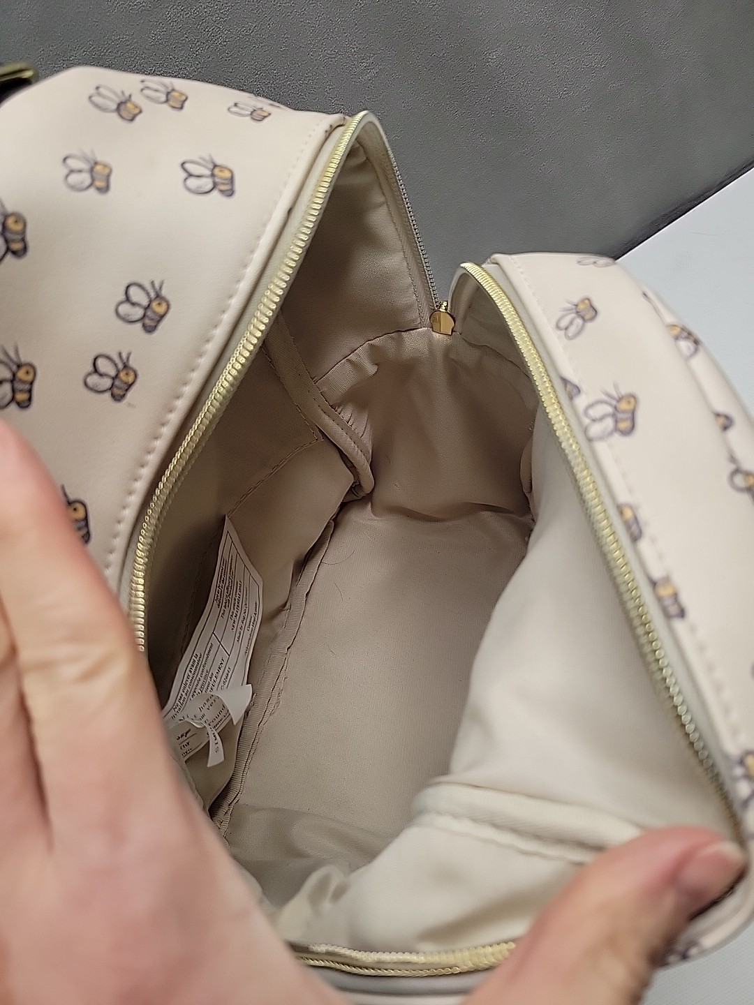 Disney Loungefly Winnie the Pooh Honey & Bees “Oh Bother” Mini Backpack