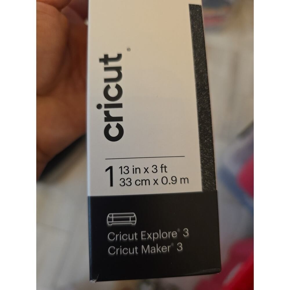New Cricut Smart Iron on 2008939 Heat Transfer Vinyl Black 13 in x 9 ft