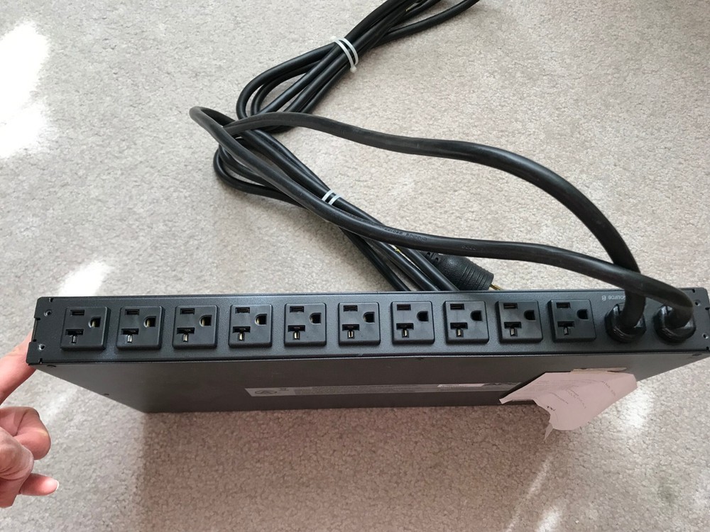 APC AP7752 Automatic Transfer Switch Rackmountable