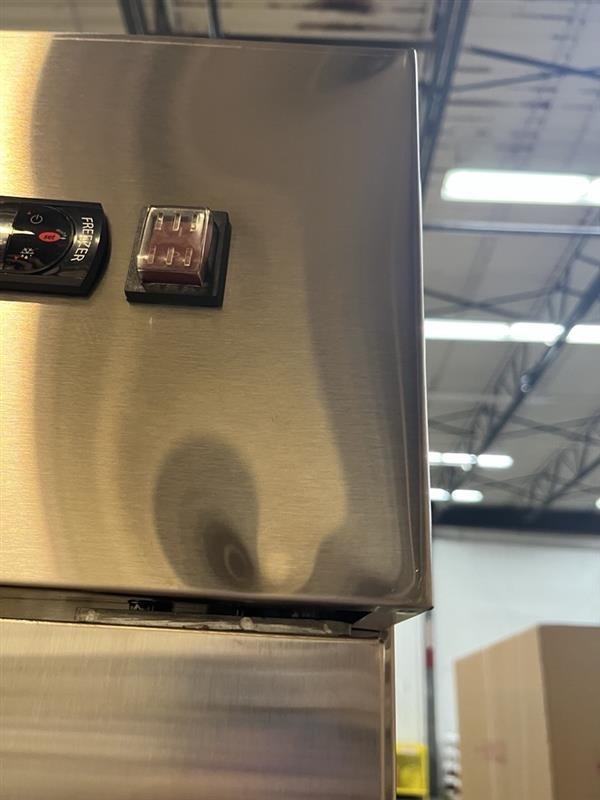 Avantco Freezer