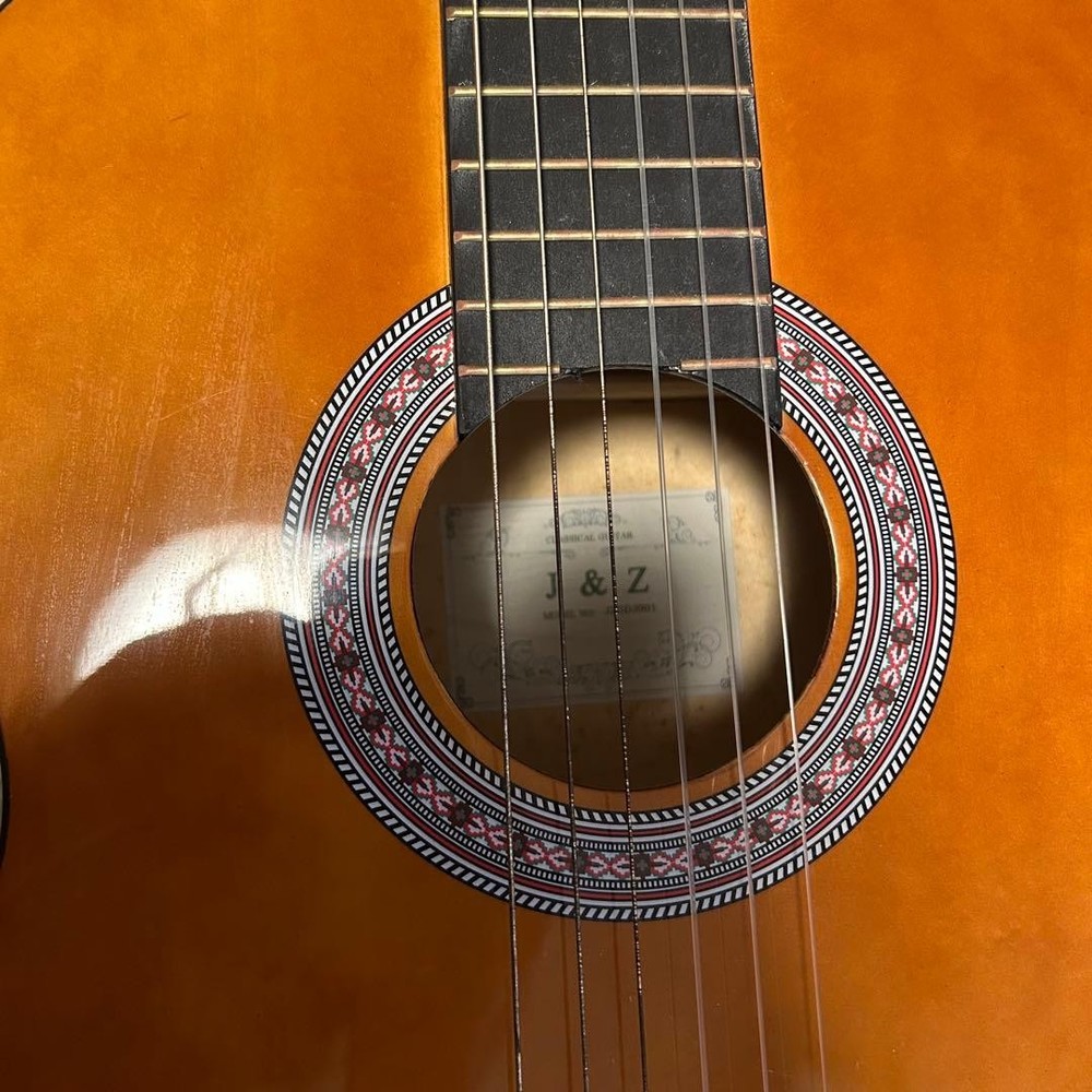 J&Z Classical Guitar With Soft Case, Capo, Picks