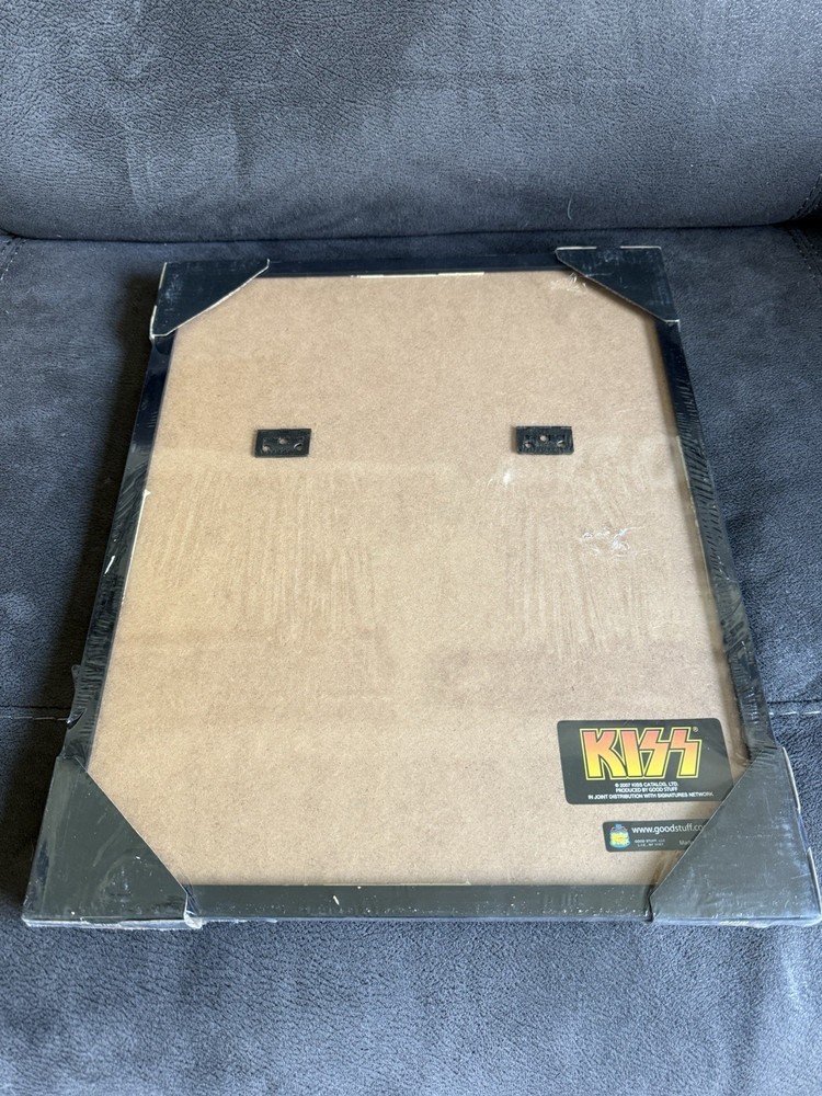 Kiss Love Gun Mirror