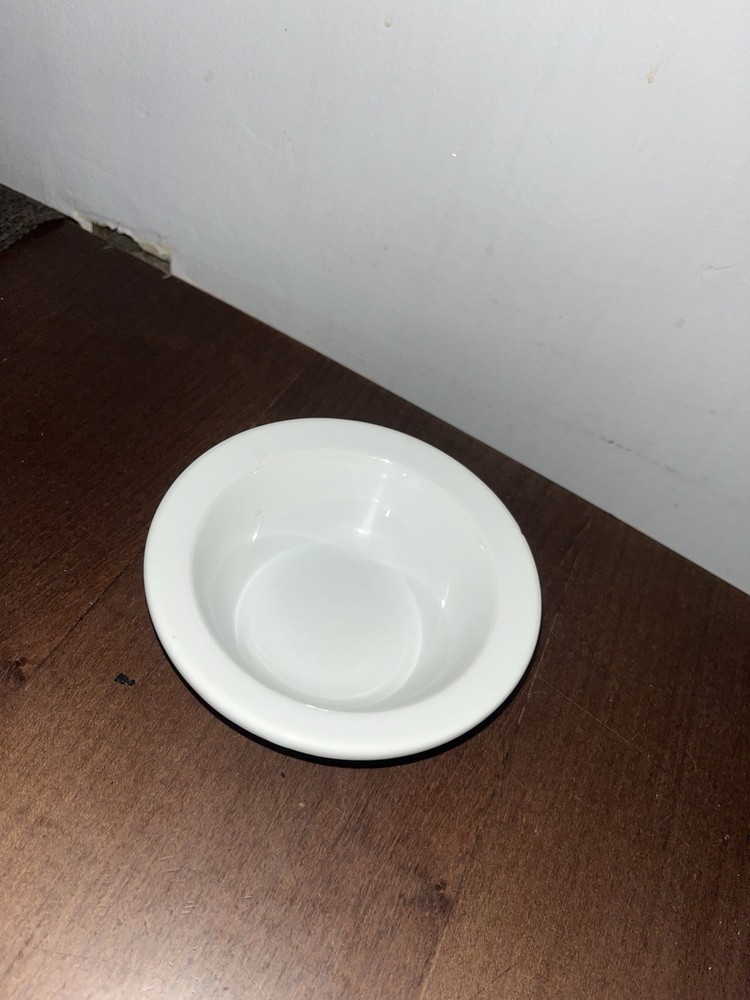Oneida C - 19 Porcelain Fruit Bowl