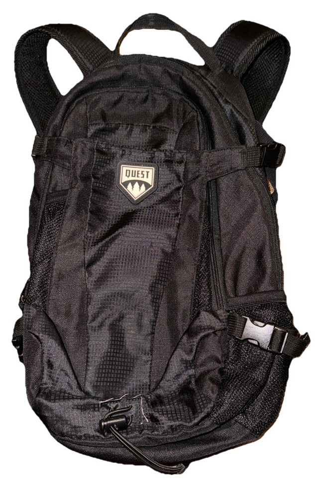 Quest Hydration 2L Daypack Backpack Hiking No Bladder Black Multiple Pockets