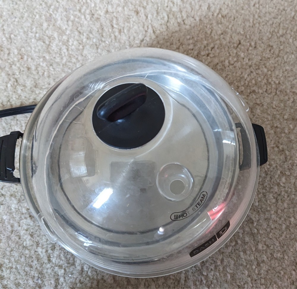 DASH Rapid Egg Cooker