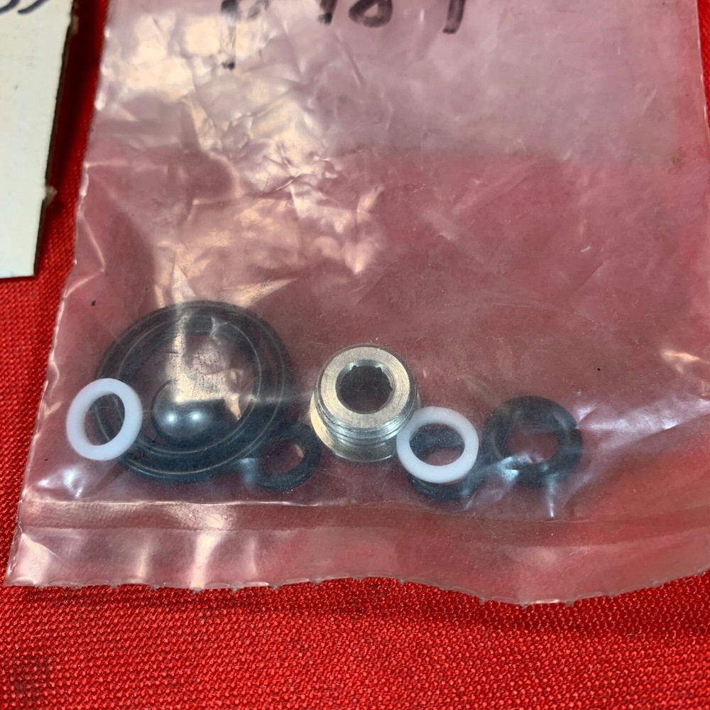 NOS P784 Kit Unloader for DeVilbiss