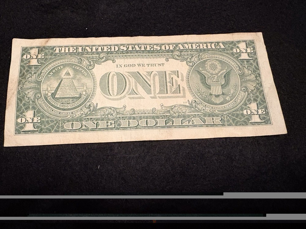 2021 $1 Error Note Misaligned Printing D05704356E