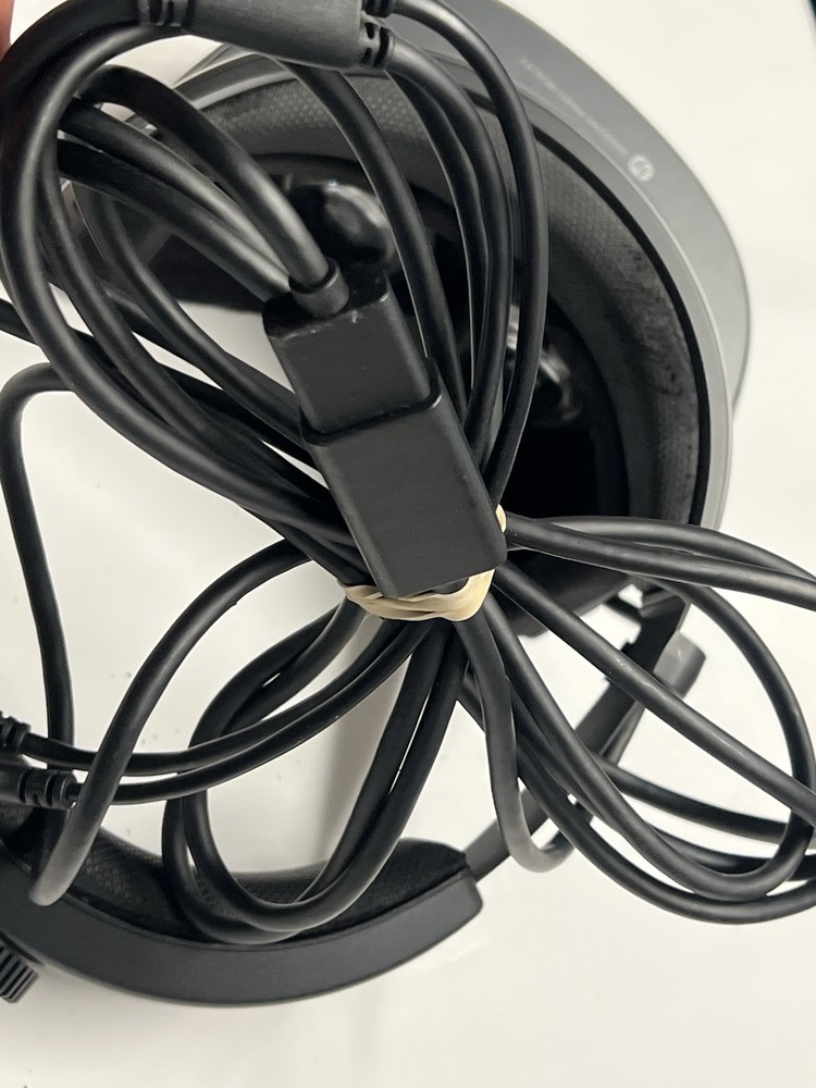 HP Windows Mixed Reality Headset Cable Bundle (model VR1000-100) Untested/used