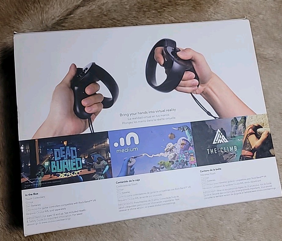 Meta Oculus Rift CV1 Touch Controllers Box Virtual Reality