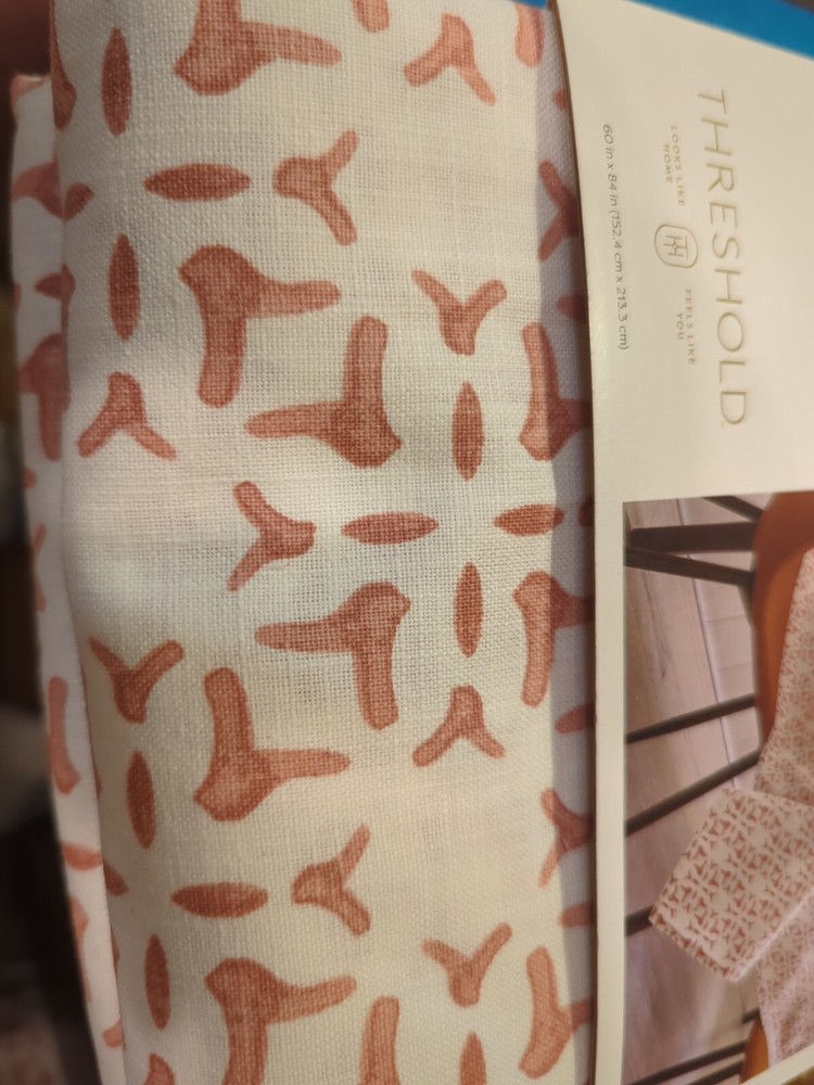 Threshold Rectangular Tablecloth 60 X 84 New