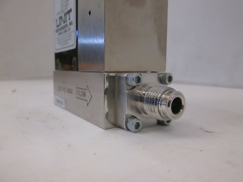 Unit UFC-1160A, Mass Flow Controller, 1 SLM, CL2, Used