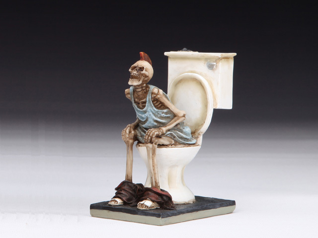 Skeleton on Toilet Skull Figurine Statue Skeleton Halloween
