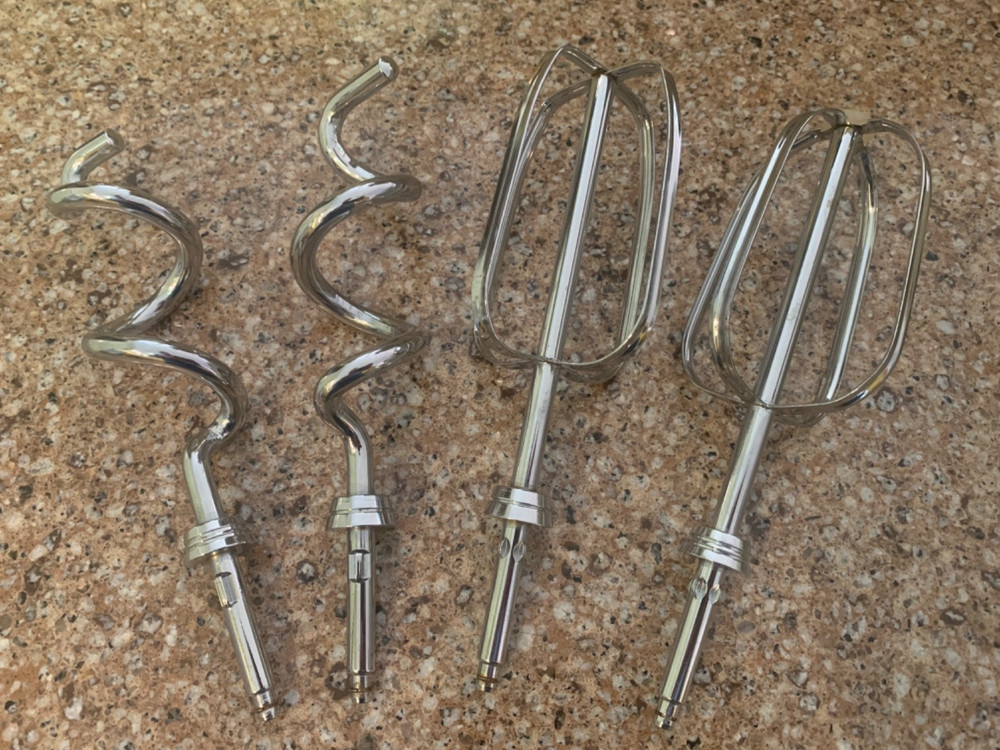 Oster Regency Kitchen Center Mixer Beaters & Dough Hooks Attachments