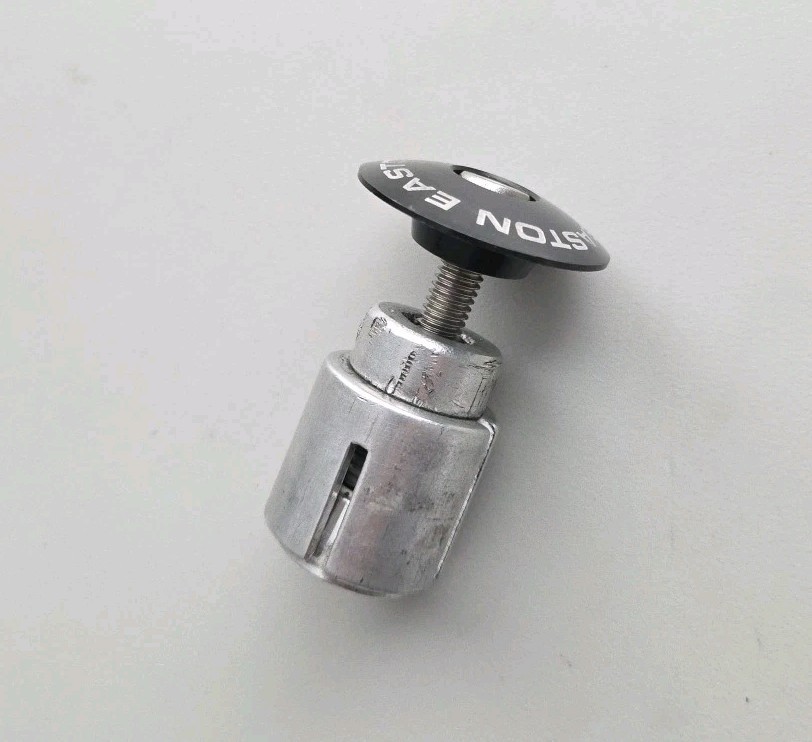 Easton Headset Compression Plug fits 1 1/8" Steerer Pre-Owned