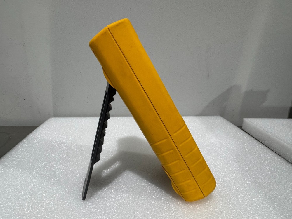 Fluke 43B Power Quality Analyzer, with new battery pack