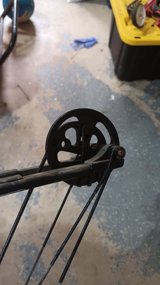 PSE Nova Compound Bow- Right Handed