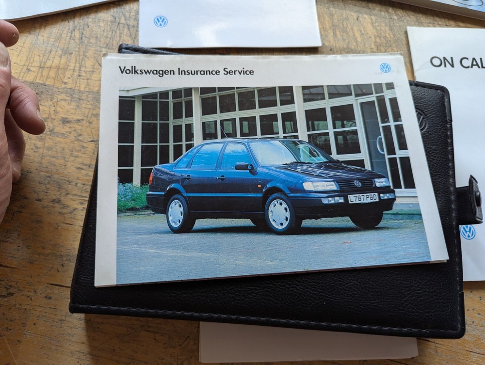 1993/1994 VW Passat Book Pack