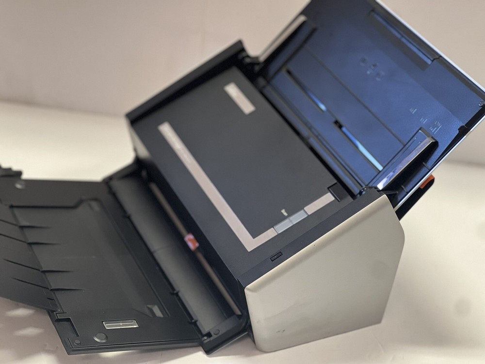 Fujitsu Scan Snap S1500 Scanner w/ AC Adapter+USB+CD