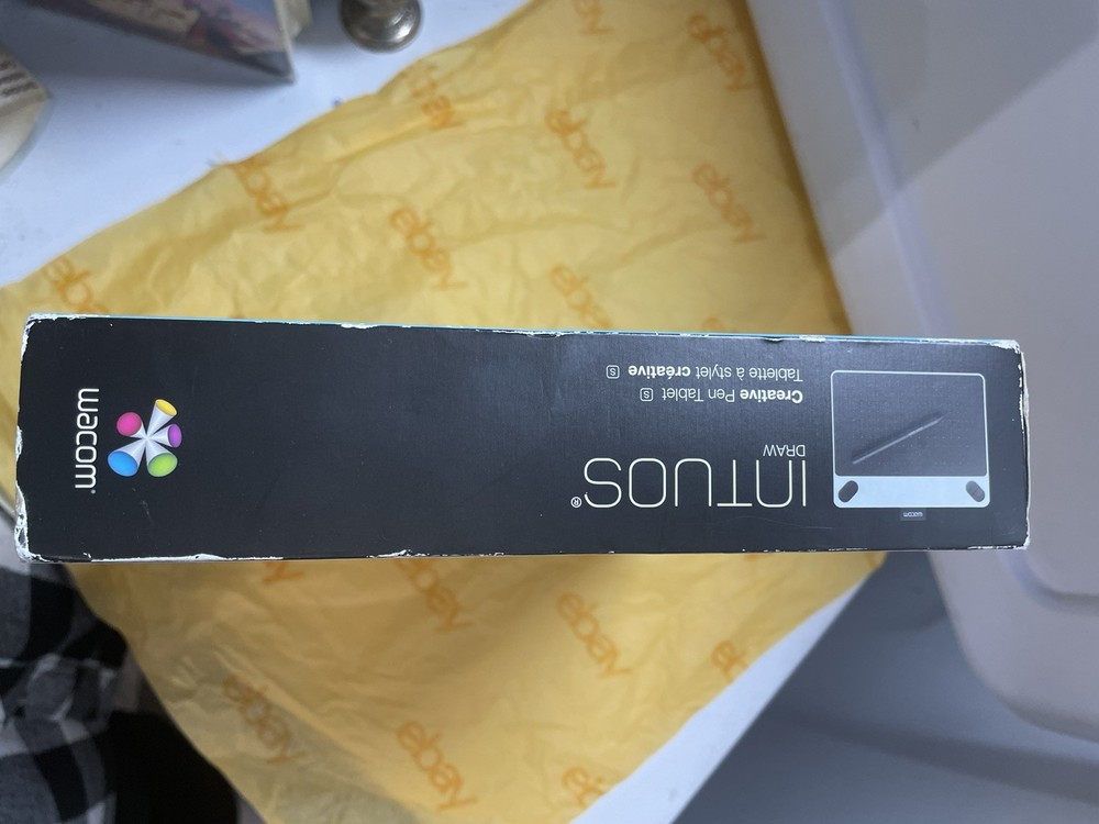 Wacom Intuos Draw Creative Graphics Tablet Small White- CTL490