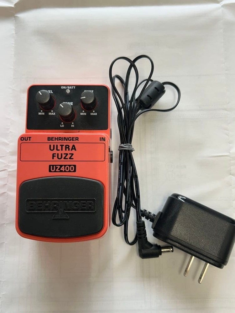 BEHRINGER UZ400 FUZZ effector AC adapter