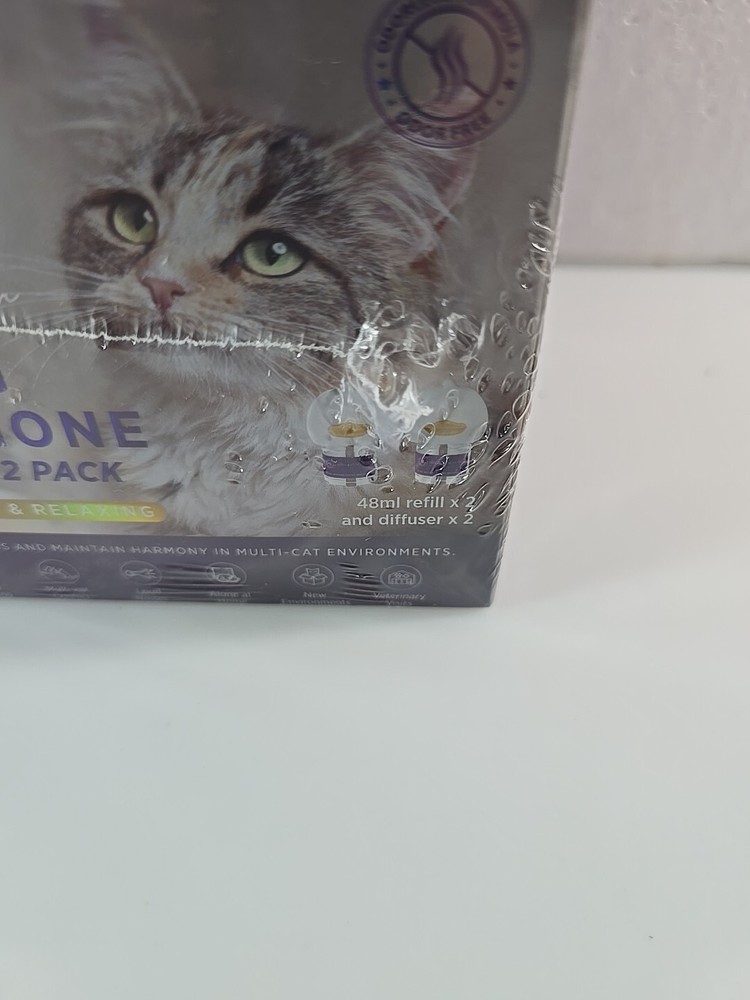 Cat Calming Pheromone Diffuser Starter Kit: 2Pack - 2 Diffusers & 2 Refills
