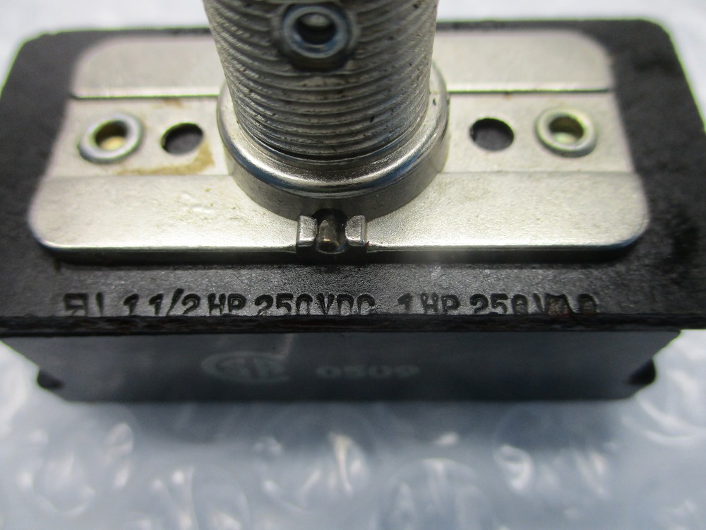 INUSTRIAL SPARE 0509 TOGGLE SWITCH NSNP
