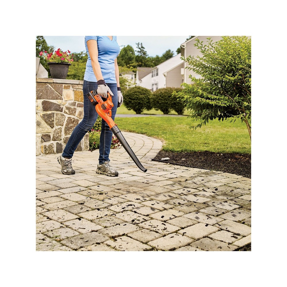 BLACK+DECKER 40V MAX* Lithium String Trimmer/Sweeper Combo Kit - LCC340C