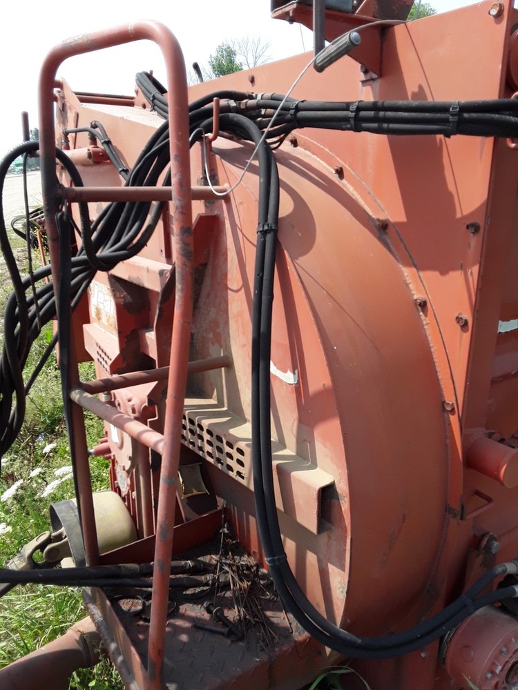 Jeantil DP 3000 Straw Unloader/Distributor