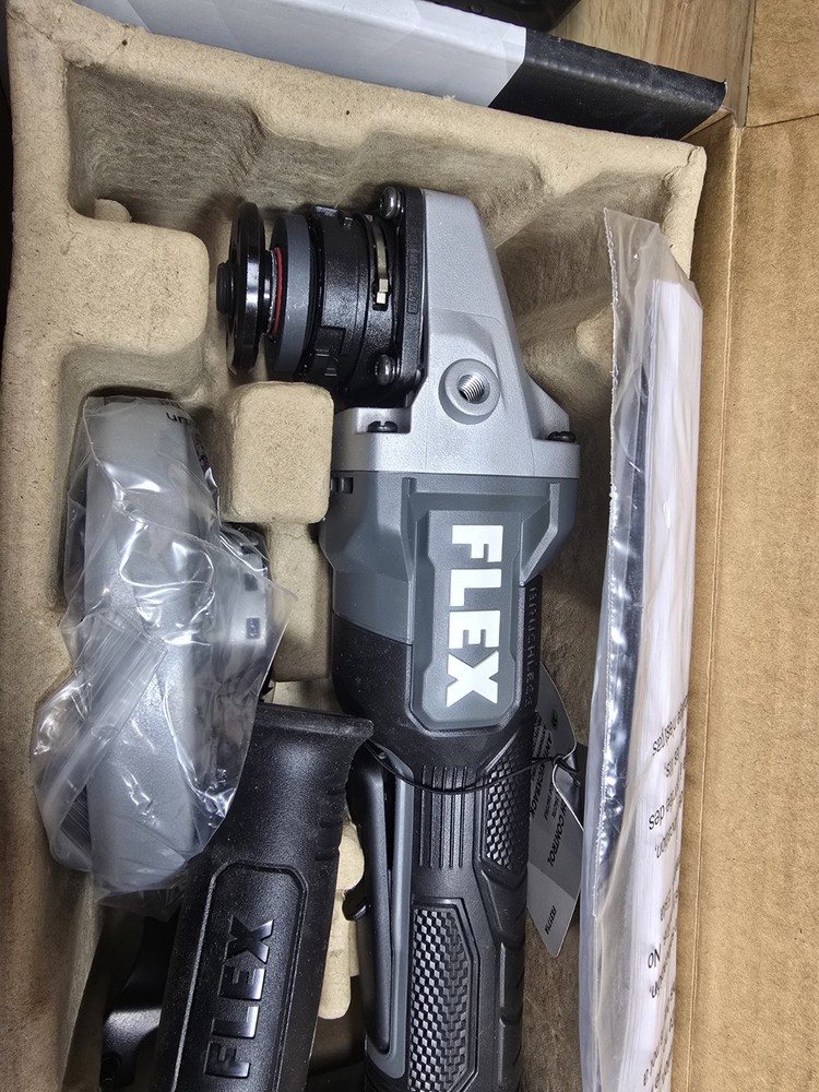 FLEX 24V 5" Variable Speed Angle Grinder w/8.0 Brushless FX3171A-Z