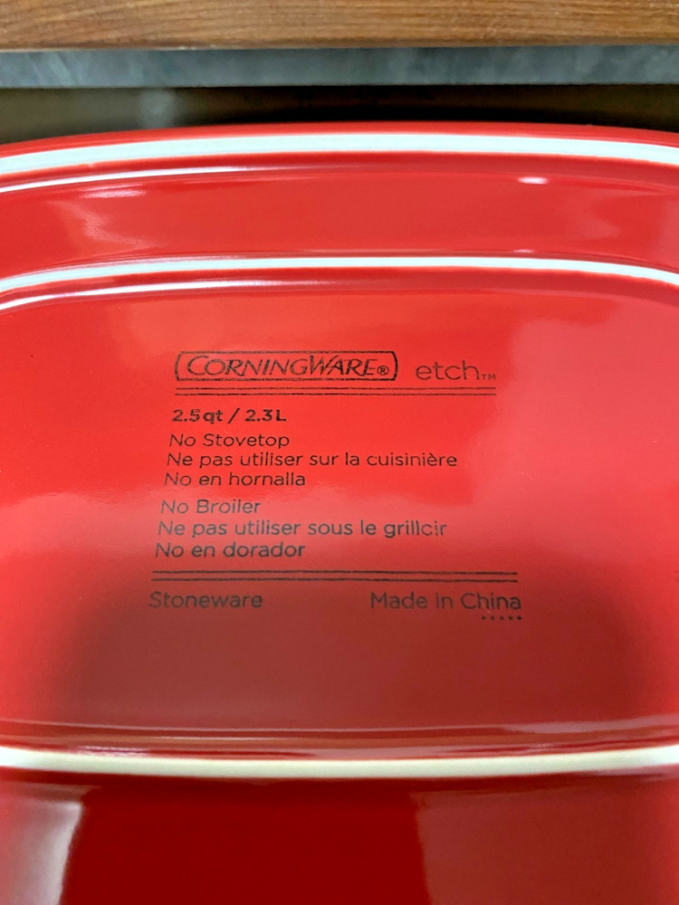 Red CorningWare Etch Casserole Baking Dishes Set EUC