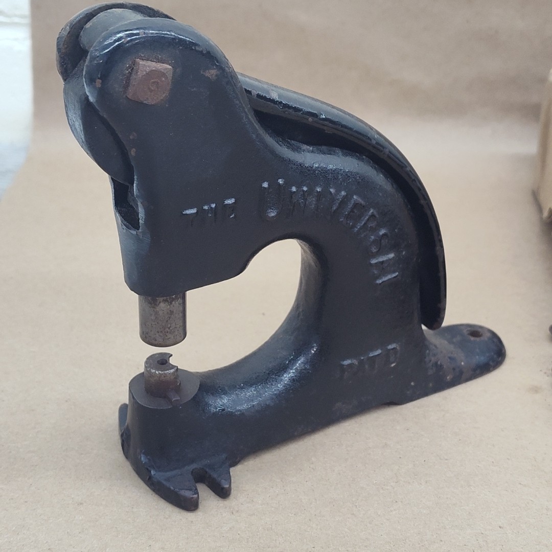 Smith Universal Hook & Eyelet Setting Machine No7 Hand Press Grommet Klondyke