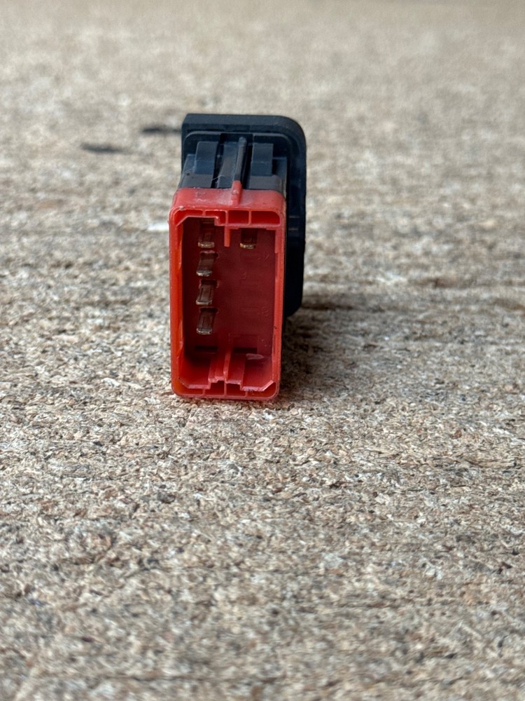 DAF XF AEBS Disable Switch 1906290 22618137