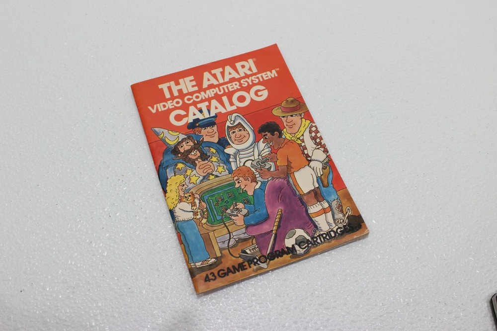 Vintage ATARI Video Computer System Catalog 1981 - 43 Games  NICE