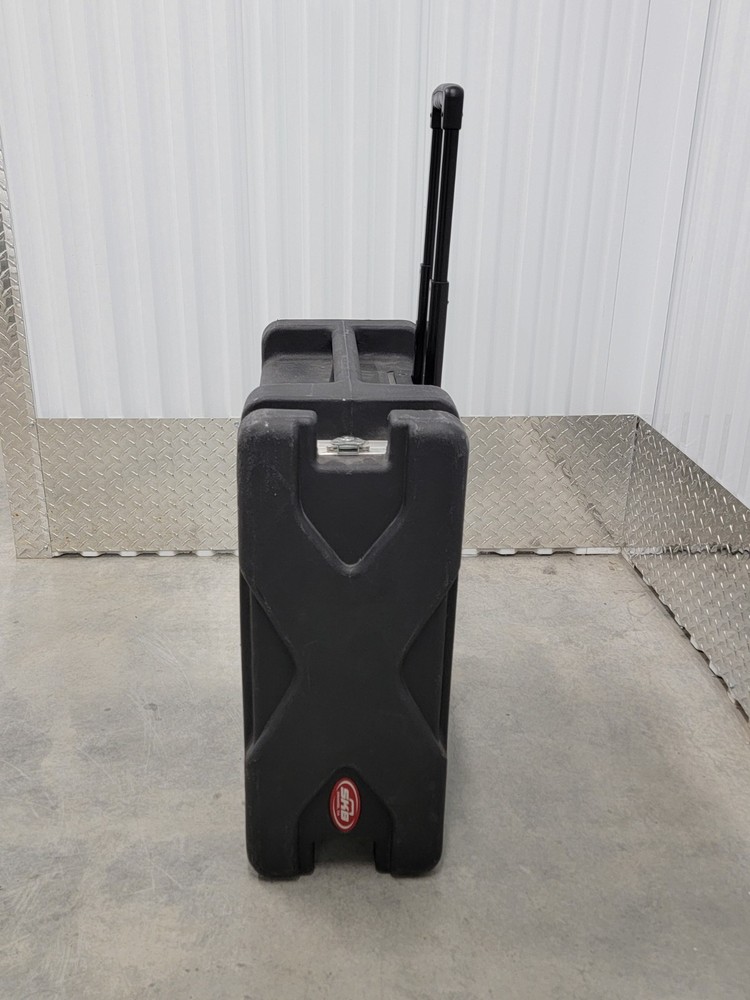SKB 402-462 Rolling Shock Rack Hard Case