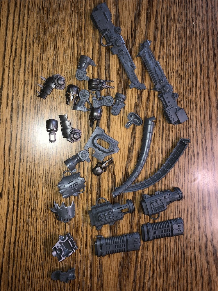 Warhammer 40k Knights Bits Lot (r27)