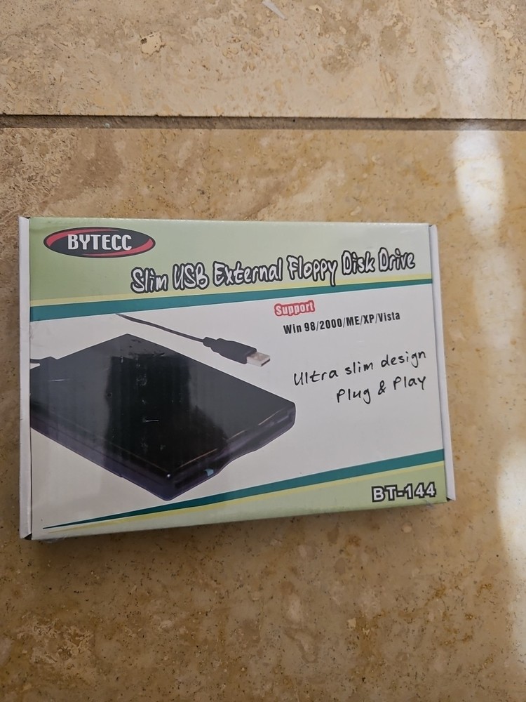 Bytecc Portable Diskette Drive External for 3.5" 1.44Mb Floppy Disk  BT-144